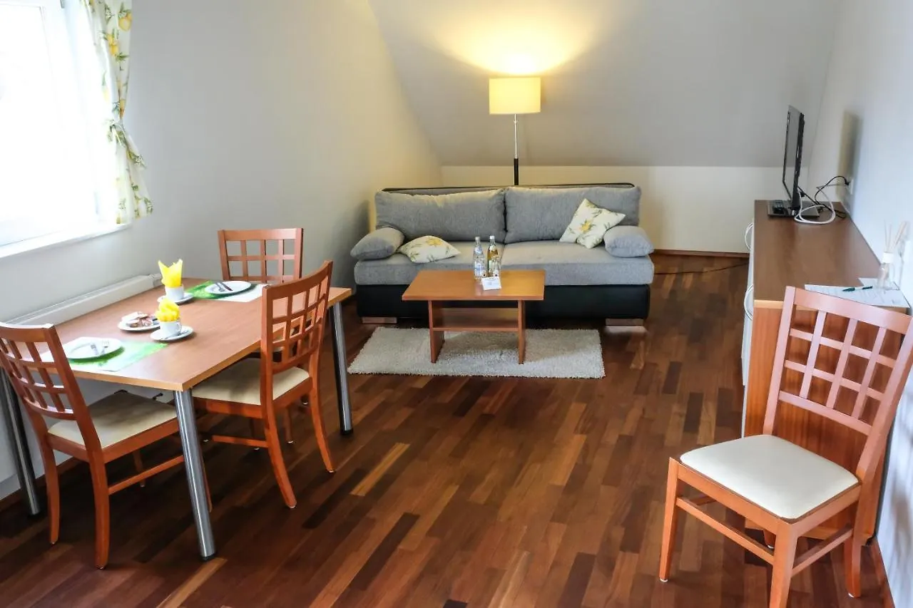 Jungingers Aparthotel Holzheim